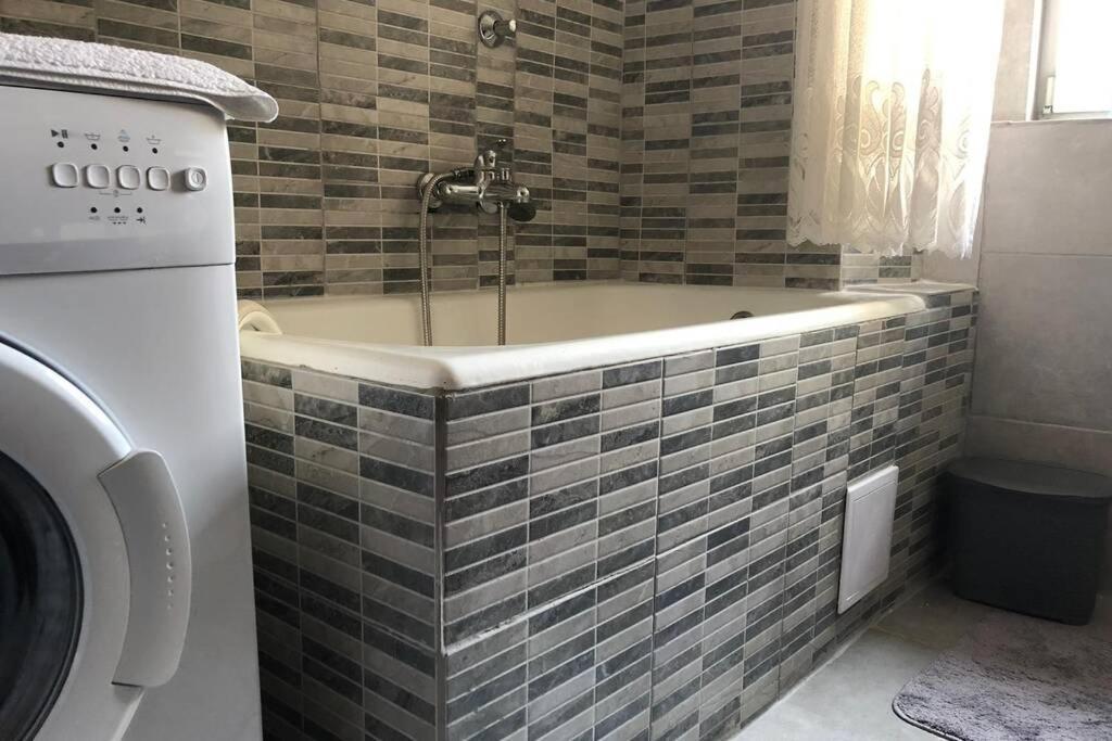 Apartman Kadic Senj Senj  Luaran gambar