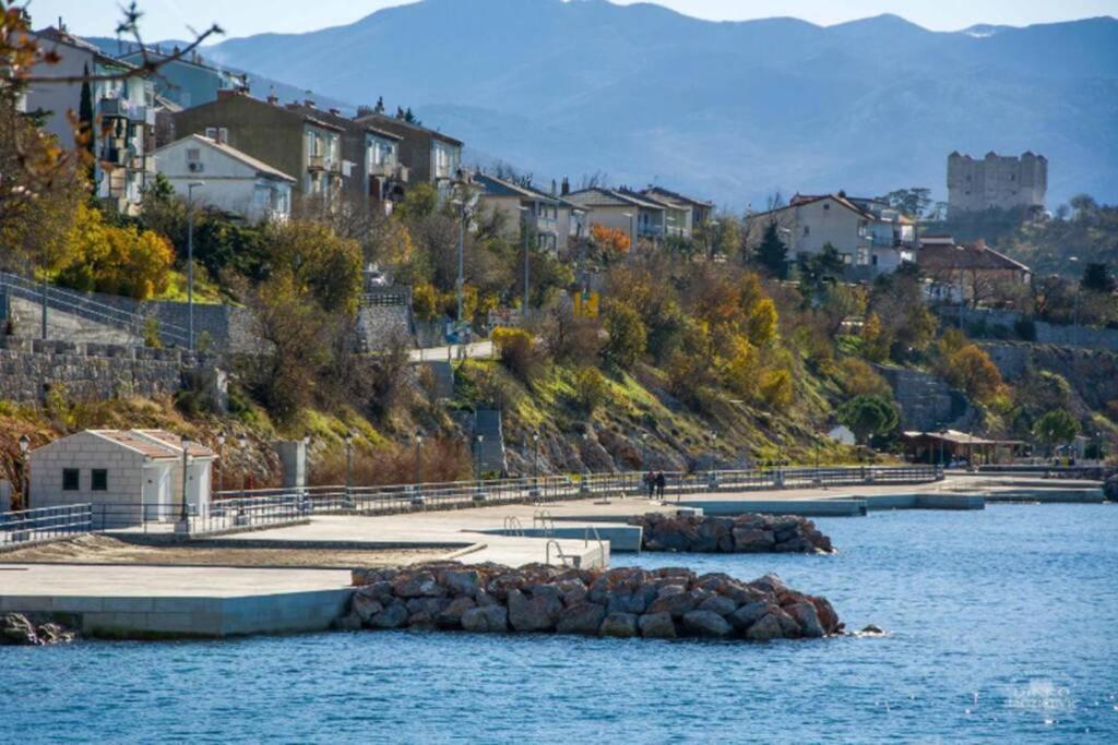Apartman Kadic Senj Senj  Luaran gambar