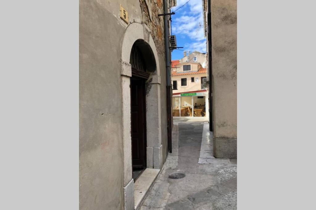 Apartman Kadic Senj Senj  Luaran gambar